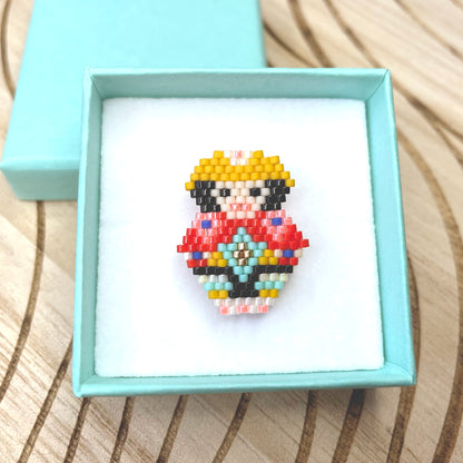 Broche CARMEN ◇ Chapeau jaune